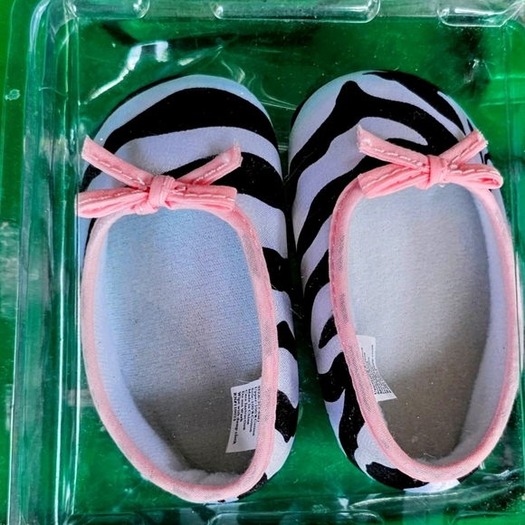 Little Me Zebra Print Baby Infant Shoes - Picture 4 of 4